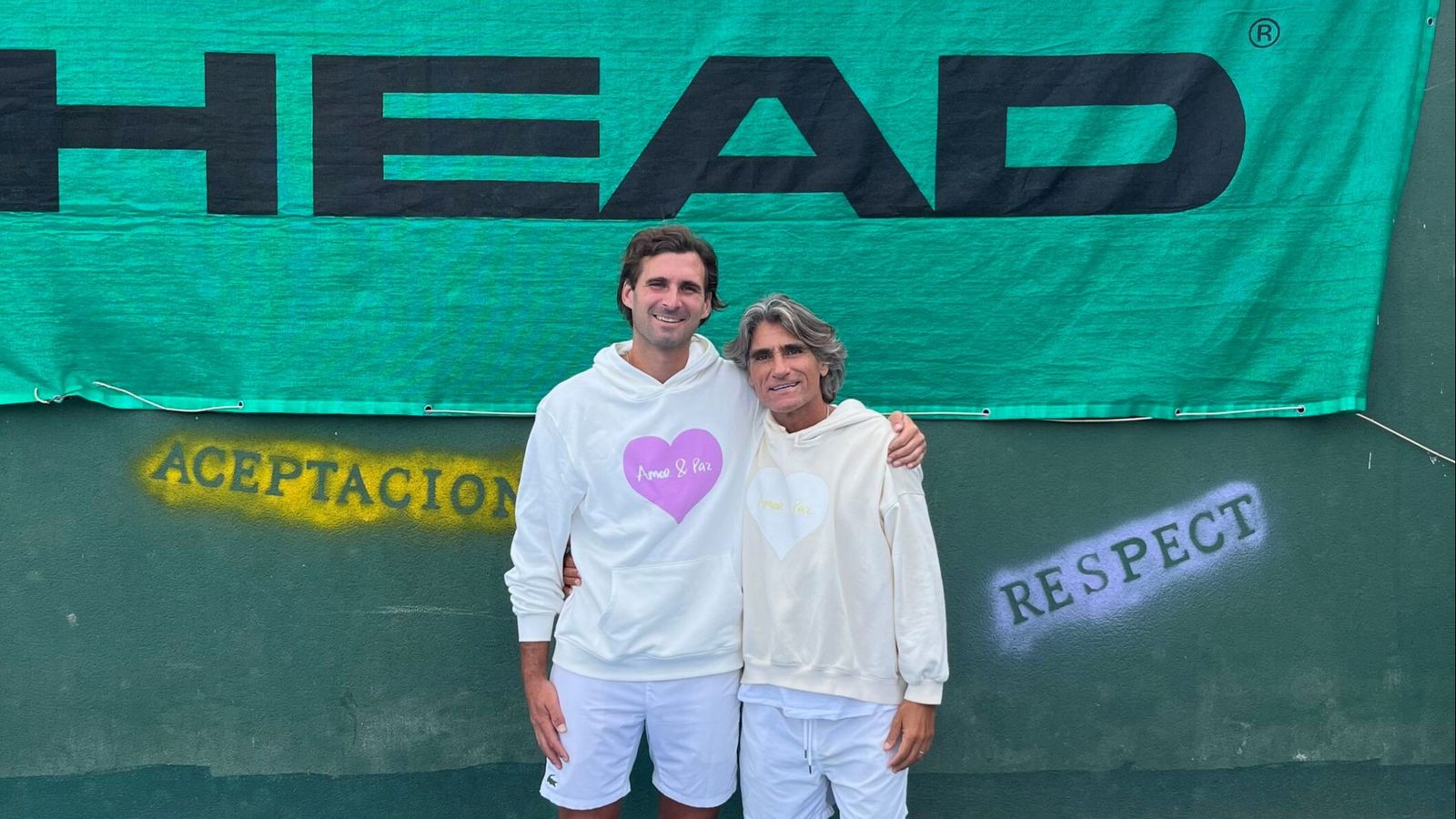 Junto a Markos Djokovic.