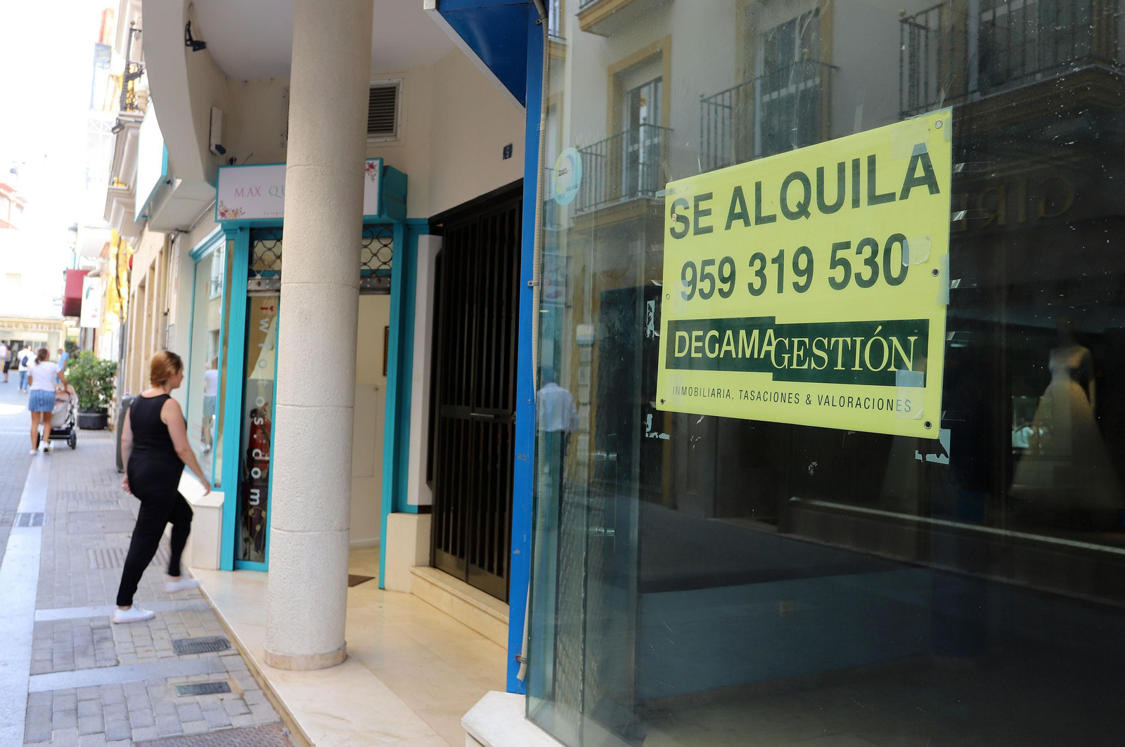 Imágenes de los comercios cerrados y ambiente de las calles del centro