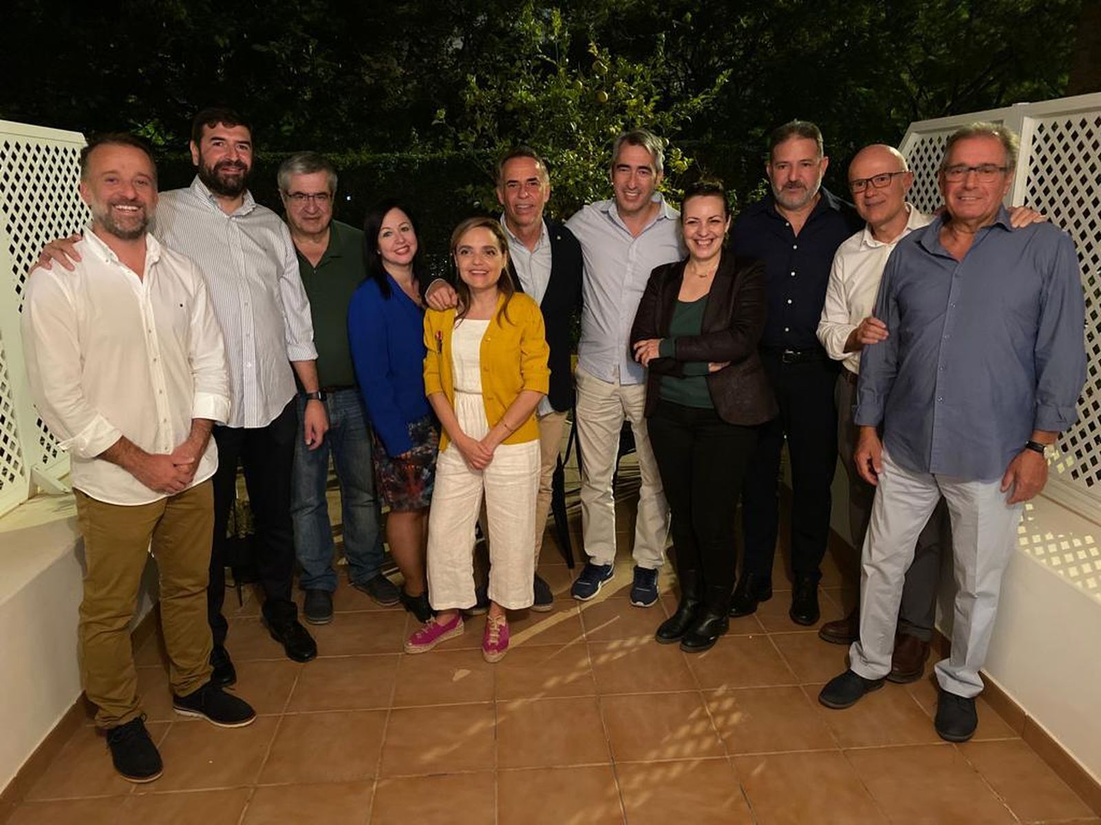 Profesionales del despacho en la inauguración de su oficina de Benalmádena.