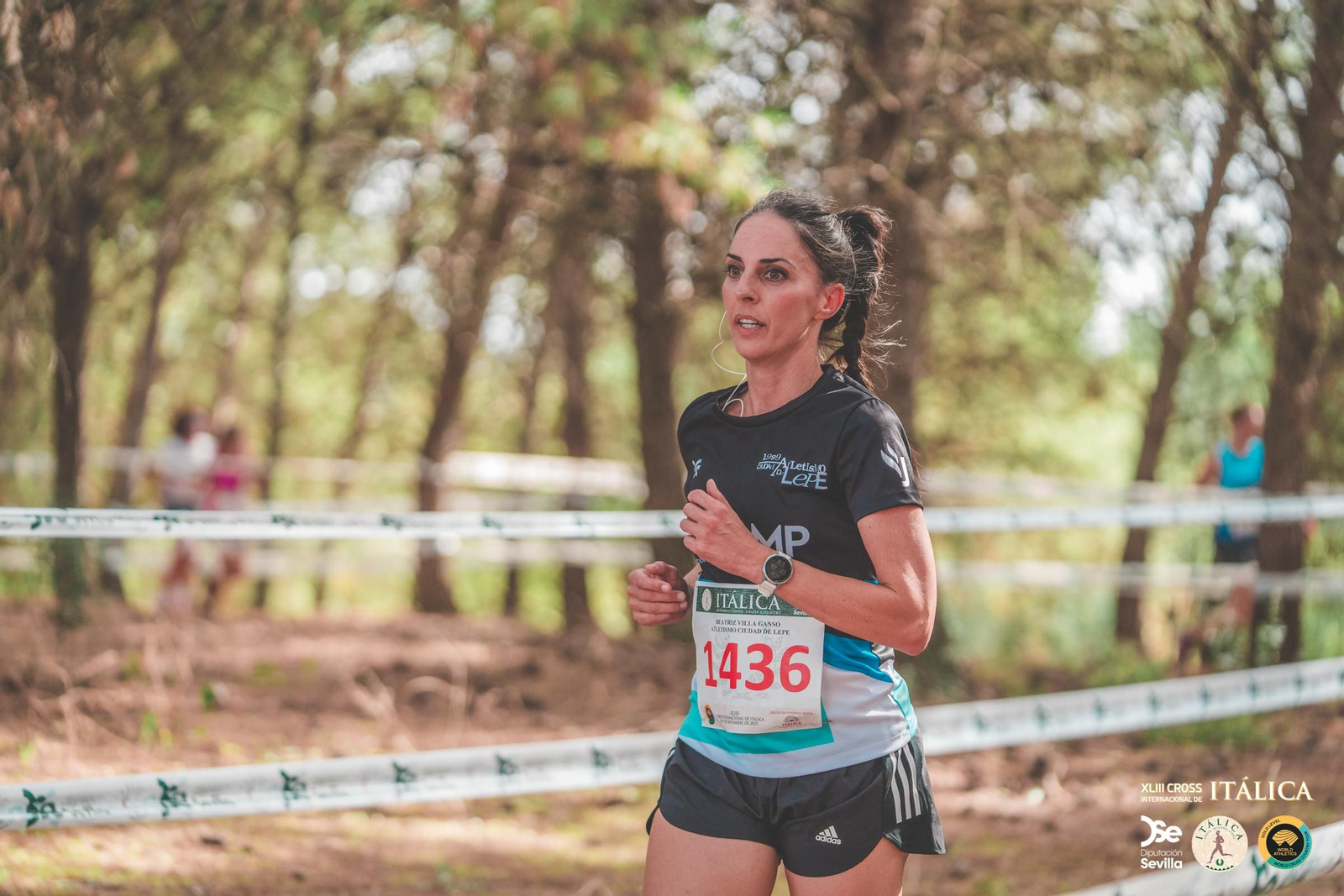 Búscate en las fotos del Cross de Itálica 2025 | 1