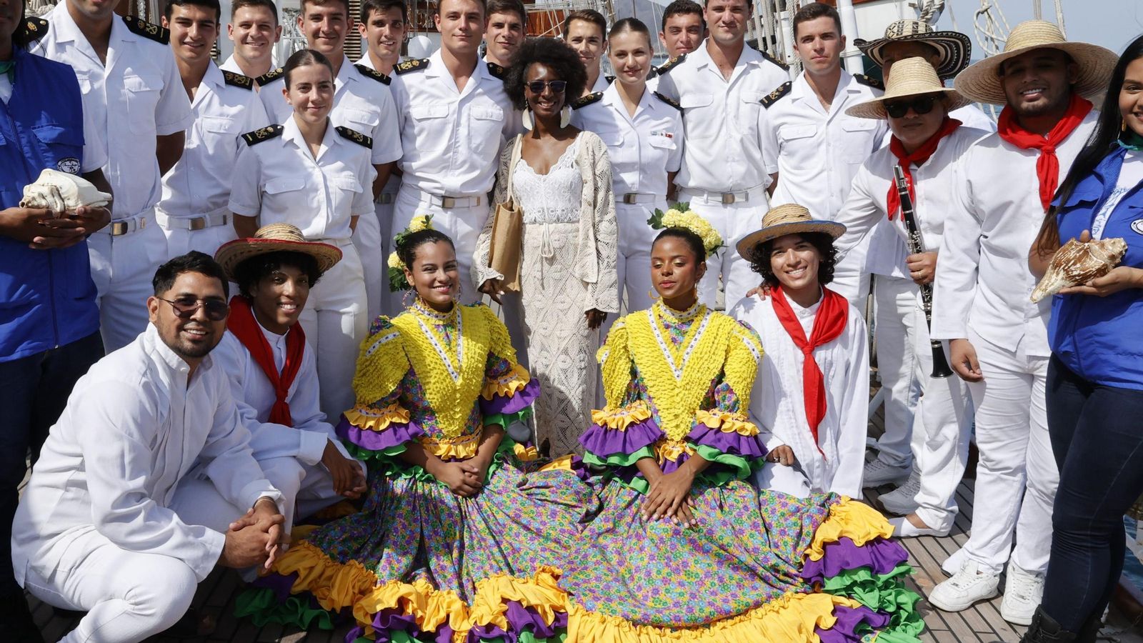 Primera visita del Elcano a Santa Marta, la ciudad más antigua de Colombia.