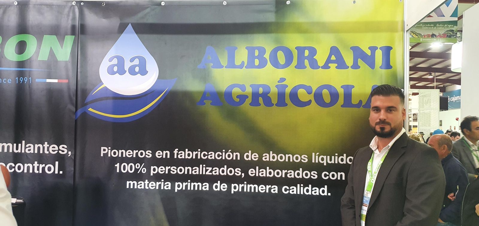 Juan Carlos Martínez, socio de Alboraní Agrícola, en su estad de Expolevante.