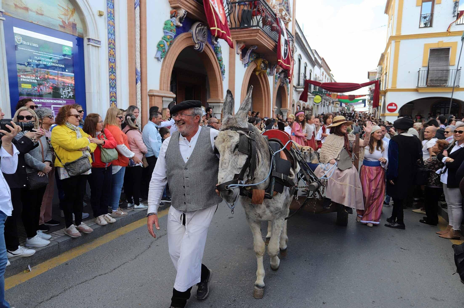 Imágenes del gran ambiente en la Feria Medieval de Palos de la Frontera, Huelva