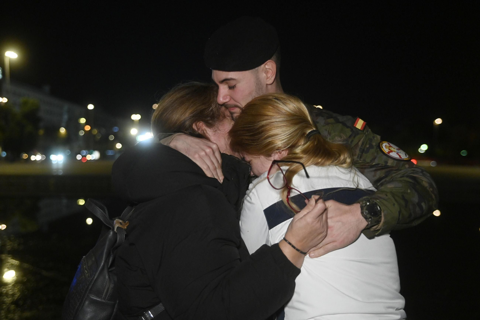 Emoción en la llegada a Córdoba de los soldados de la Brigada de Cerro Muriano desde Letonia