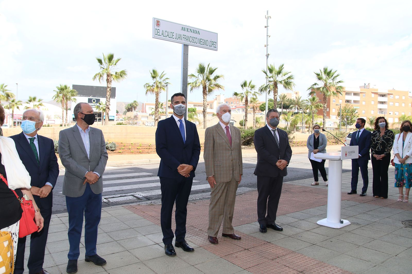 Fotogalería de la inauguración de la avenida en homenaje al exalcalde Juan Megino
