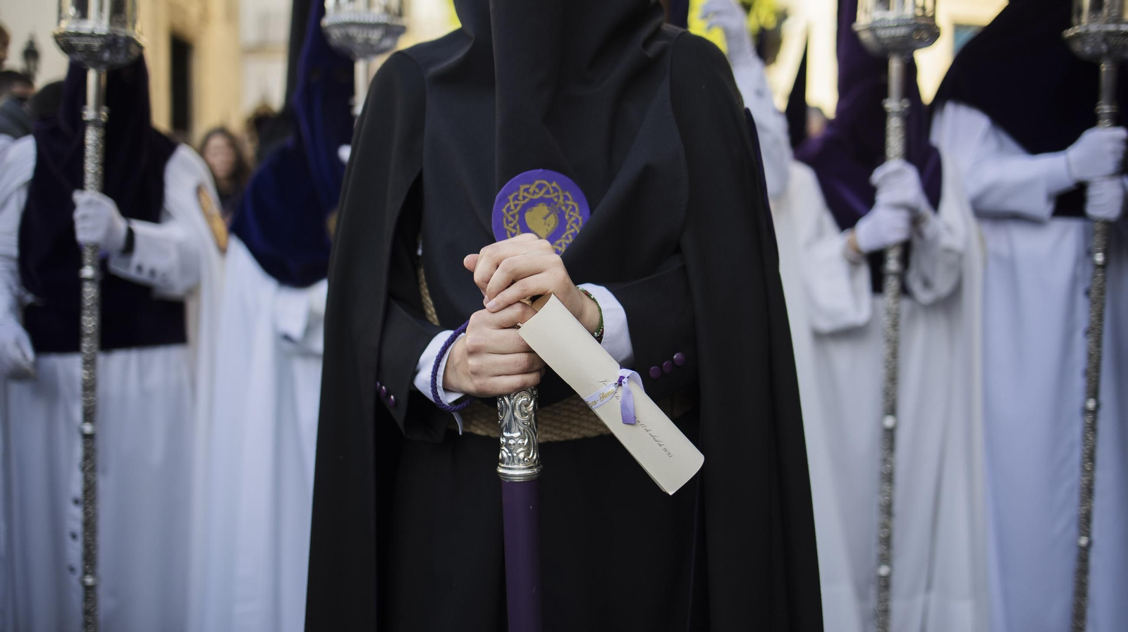 Imágenes de la Hermandad de El Mayor Dolor en el Jueves Santo de Jerez 2025