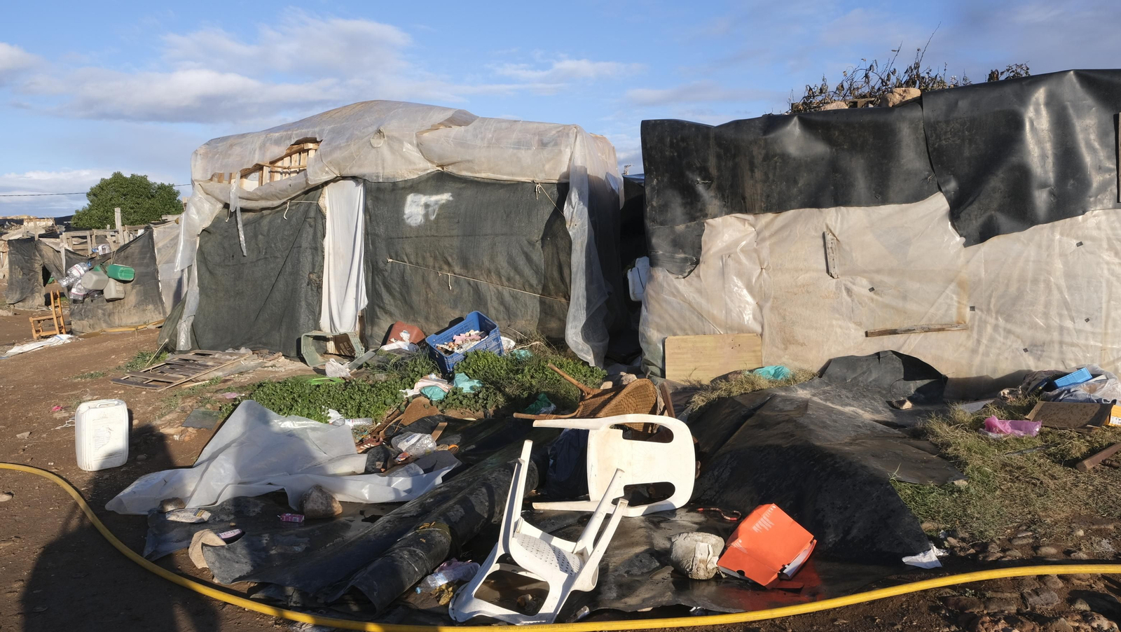 Imágenes del desalojo del asentamiento chabolista 'El Walili', en Níjar