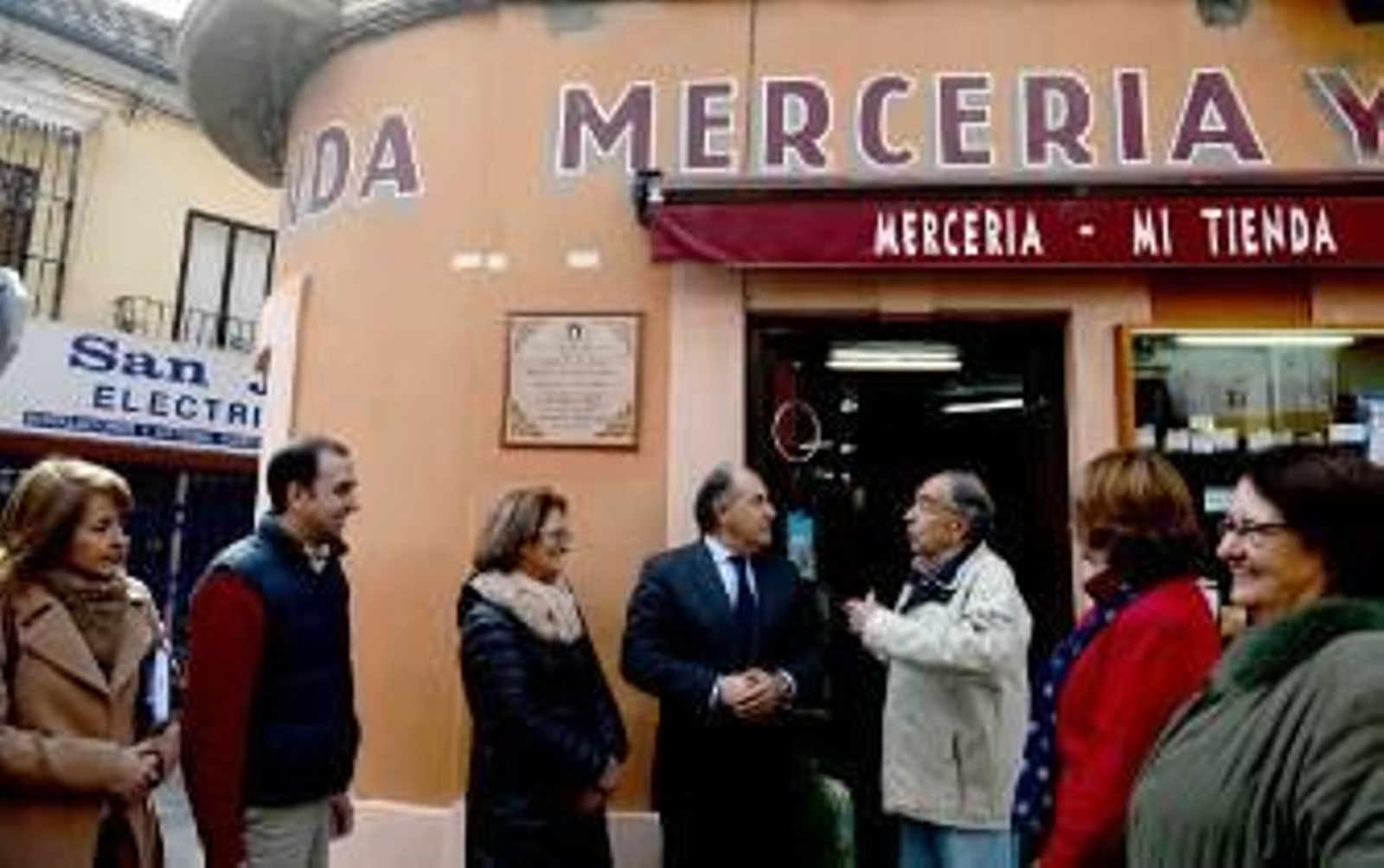 Mi tienda y Venta Arena, comercio y establecimiento son solera