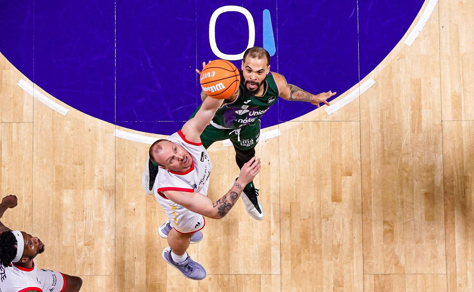 Justin Cobbs, ante Andorra.