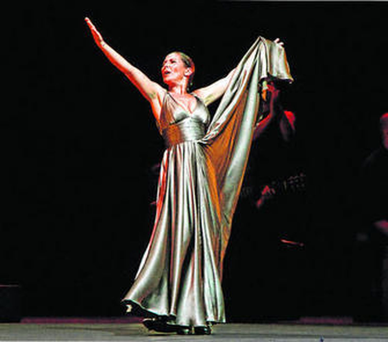 Sara Baras durante su actuación en la Plaza Vieja.