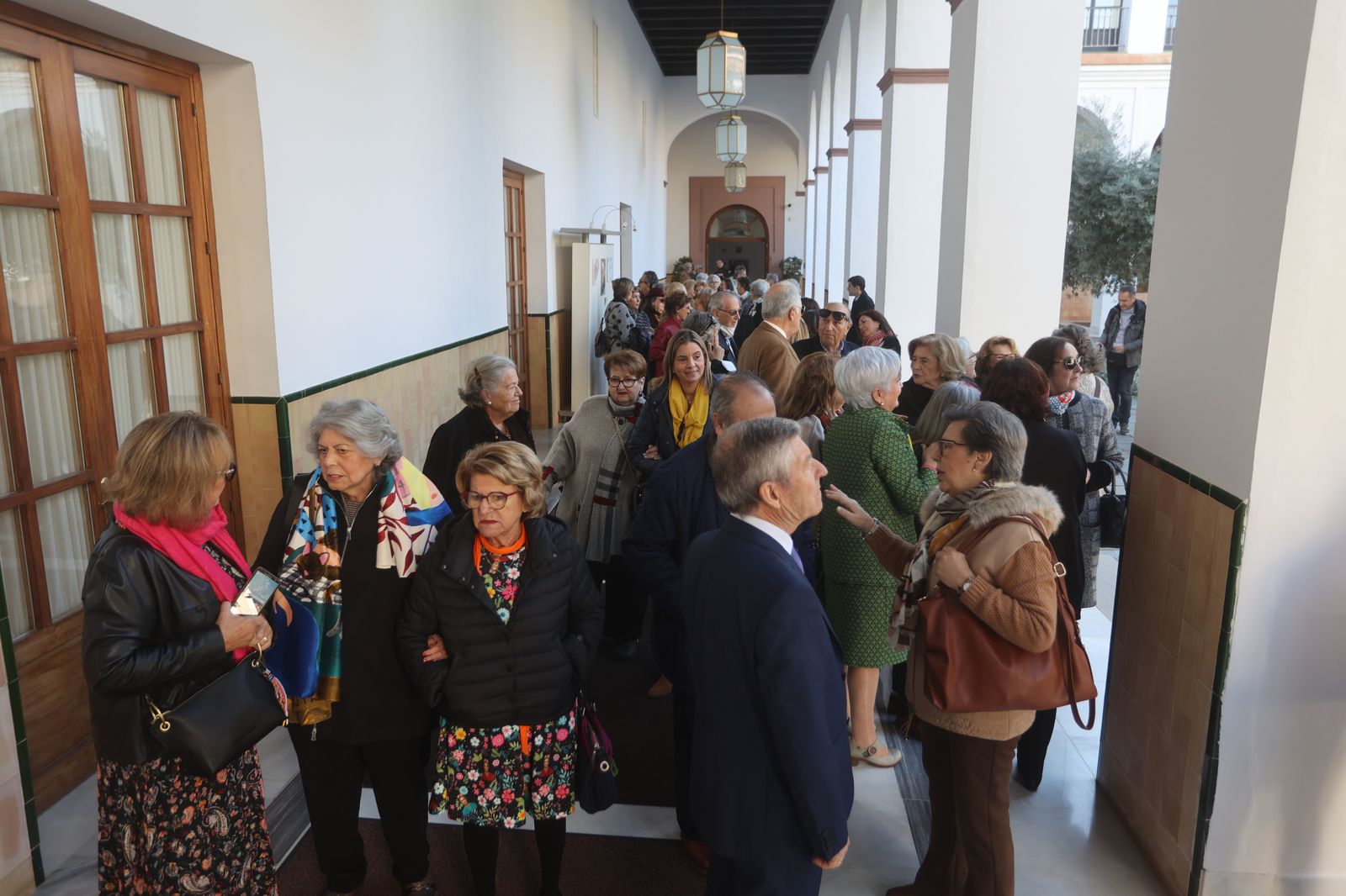 Visita de la última promoción de enfermería(1972) que trabajó en el Hospital de las Cinco Llagas