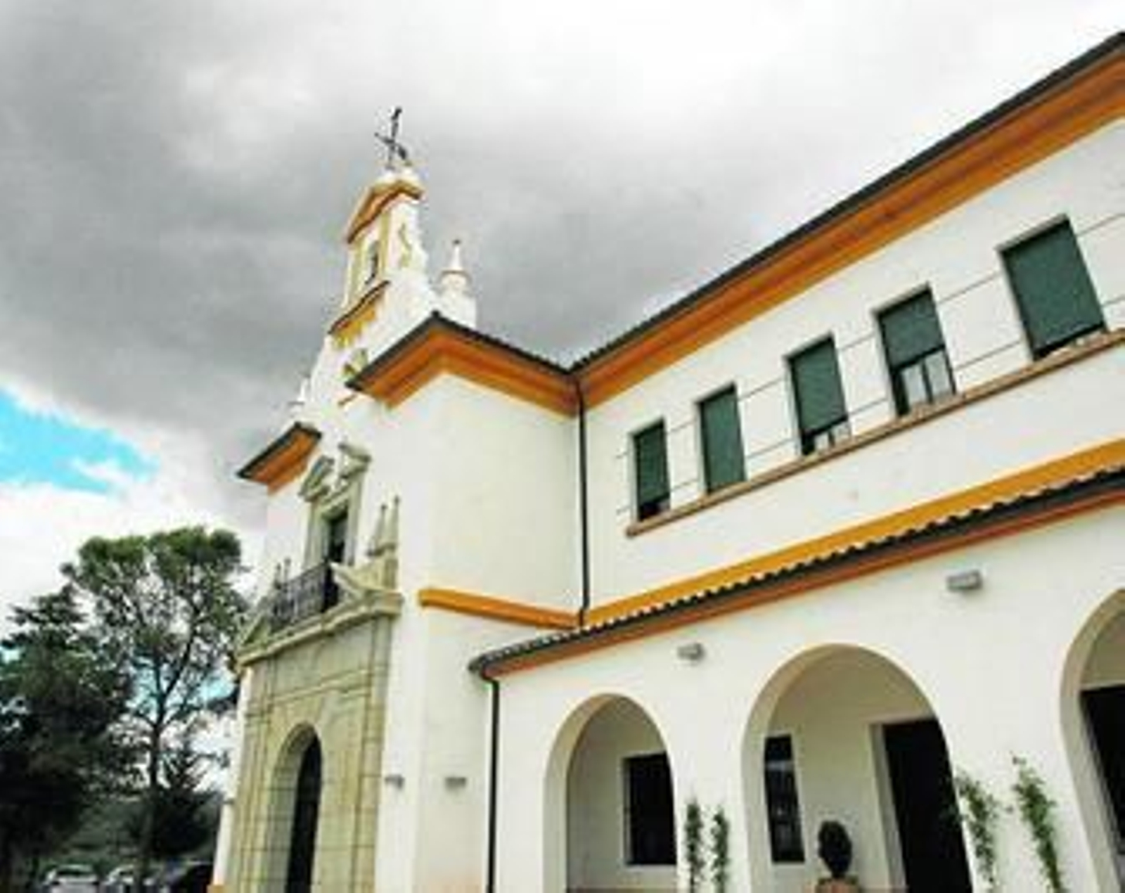 El antiguo noviciado del castillo Maimón, recientemente restaurado. El antiguo noviciado del castillo Maimón, recientemente restaurado.