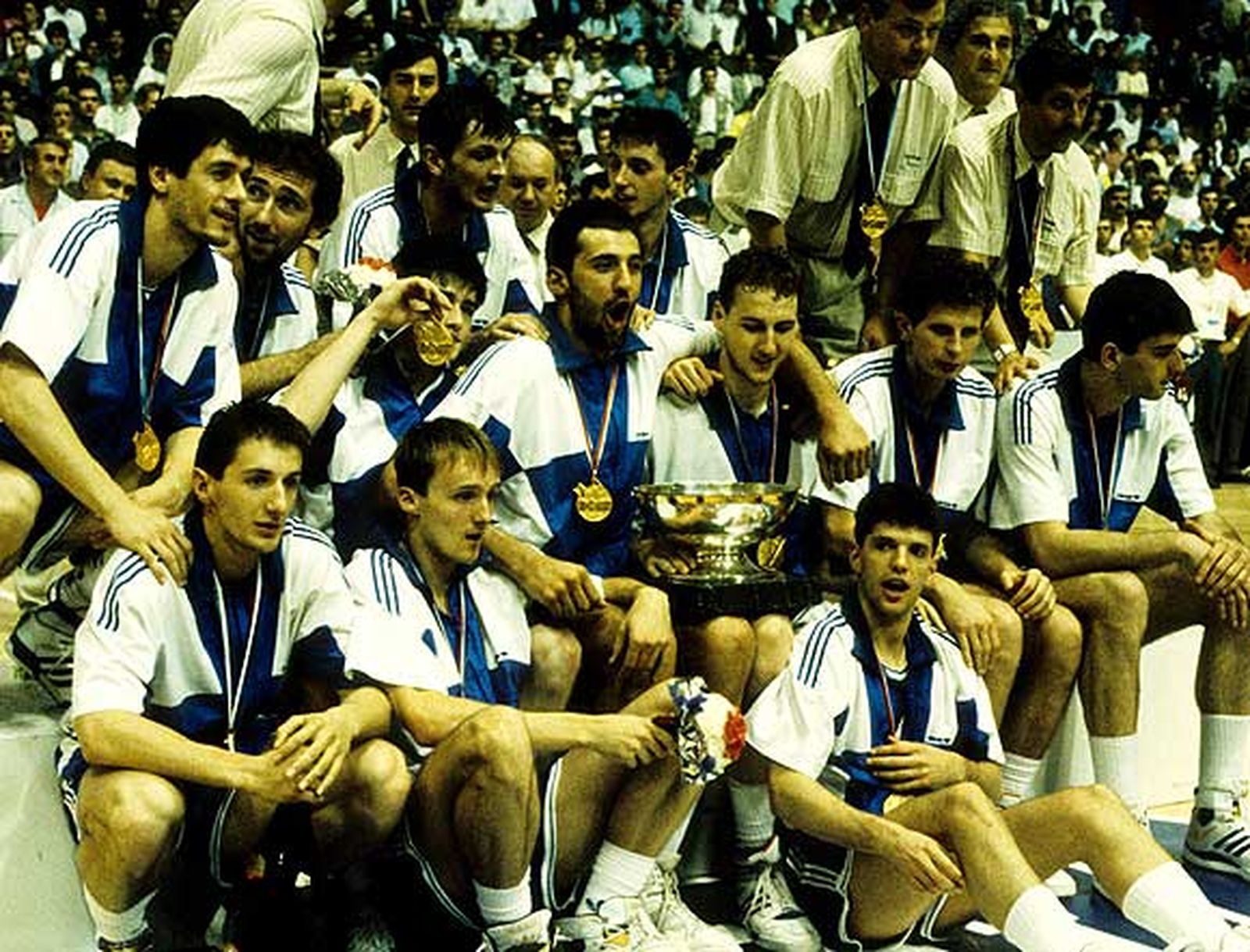 El canto del cisne 'plavi'