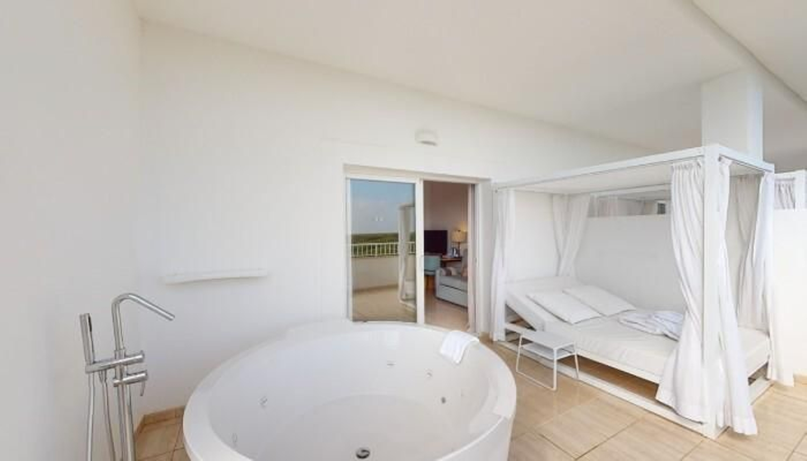El hotel con jacuzzi de Huelva que es uno de los mejores de España