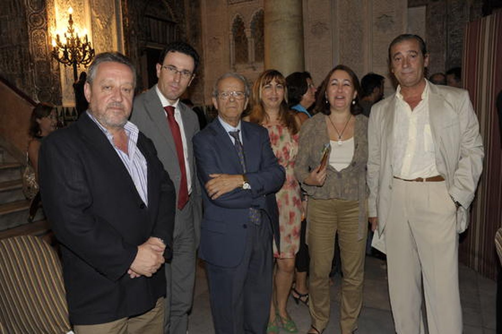 El catedrático de la UCA Alberto Ramos, Francisco Perujo, Ildefonso Marqués, Ana María Fimia, Marieta Cantos y Joaquín Zozaya.

Foto: Joaquin Hernandez Kiki
