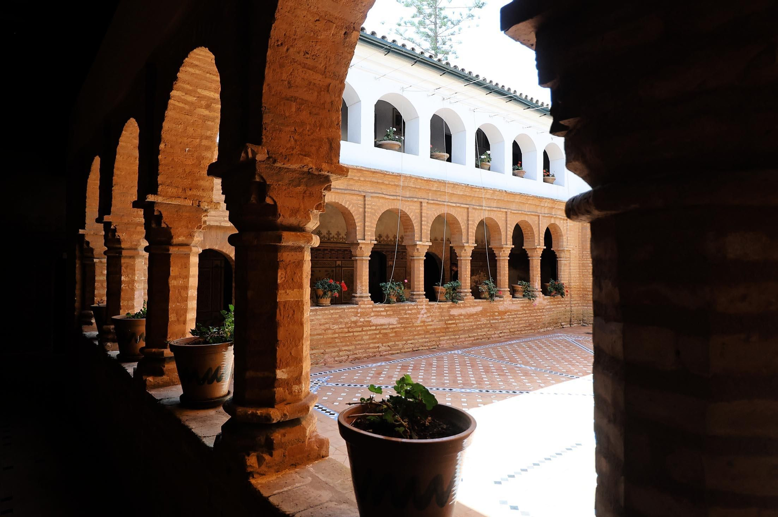 Monasterio Santa María de La Rábida: un viaje visual por su historia y arquitectura