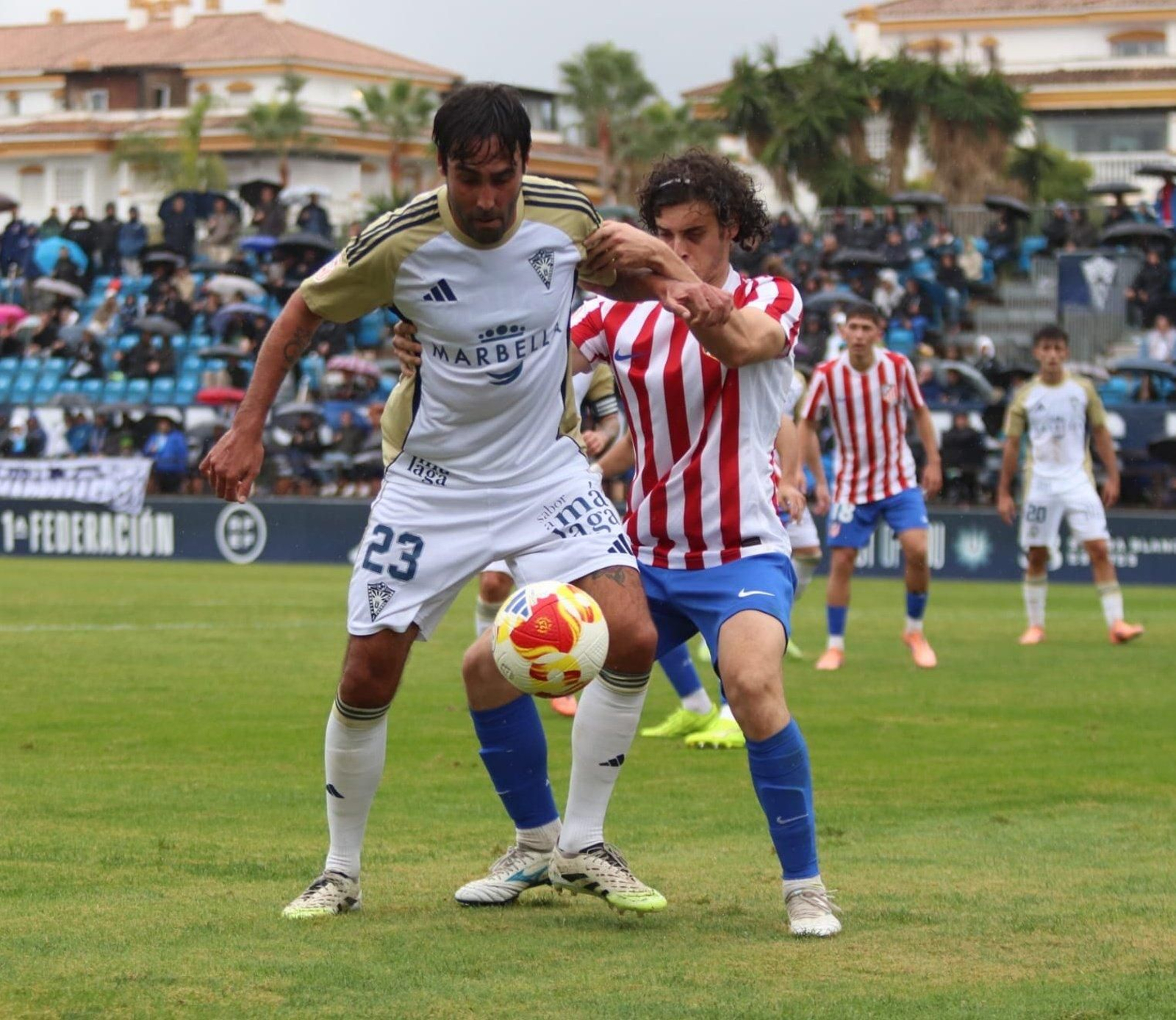 El Marbella cae ante el Atlético Madrileño en el descuento (0-1)