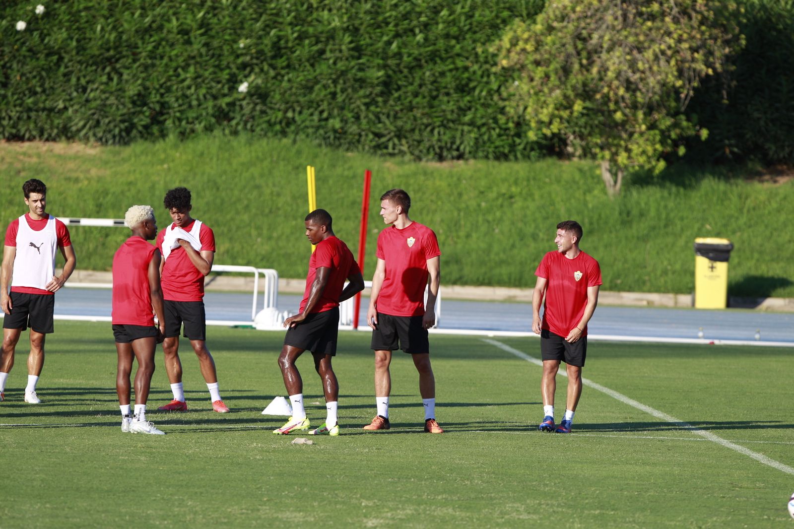 Imágenes del primer entramiento de la U.D. Almería en la Liga Santander, temporada 2022-2023