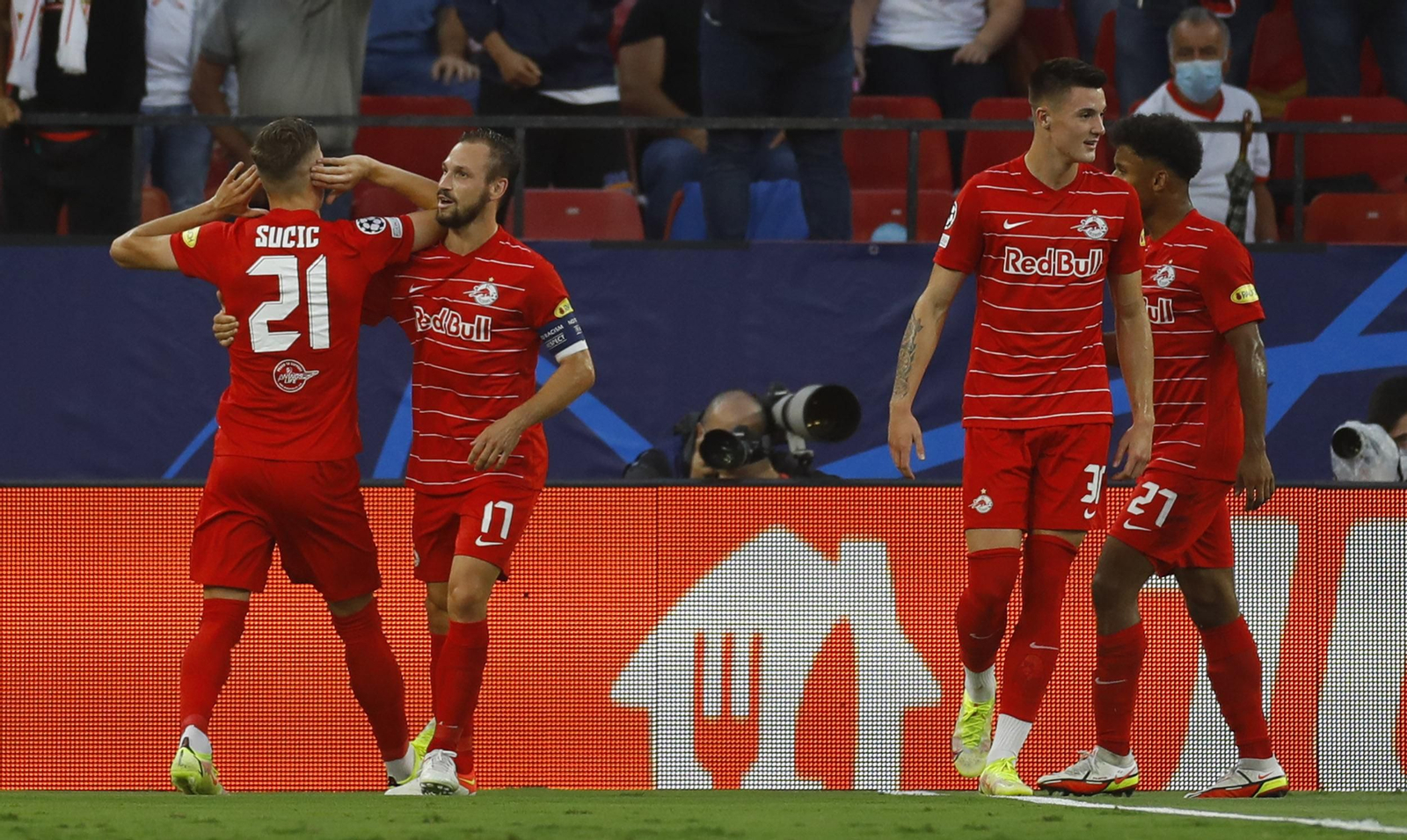 Las imágenes del Sevilla fc Salzburgo