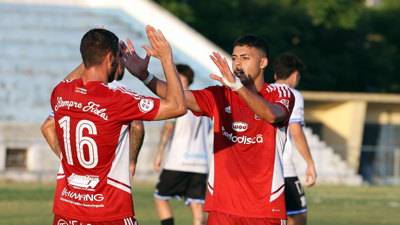 Imágenes del Trofeo Pedro Garrido entre el Jerez Industrial y el Xerez CD