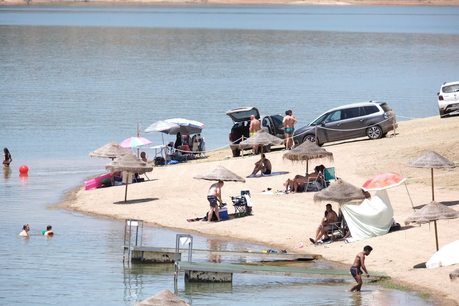La playa de La Breña II de Almodóvar del Río, en imágenes