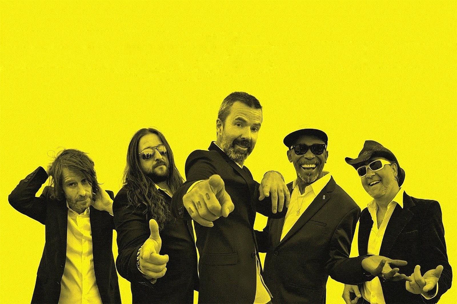 Jarabe de Palo interpreta sus éxitos en la Sala Custom este sábado.