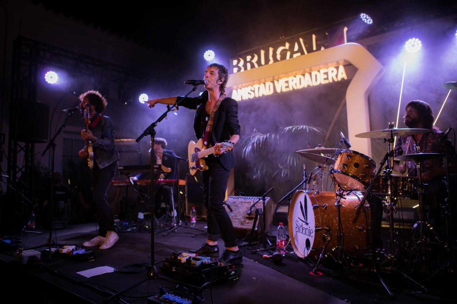 Sidonie durante su concierto en Sevilla.