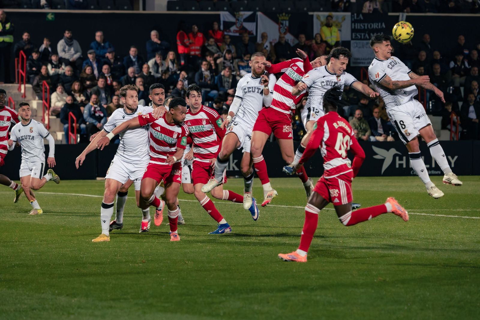 Las imágenes del partido entre el Ceuta y el Granada CF