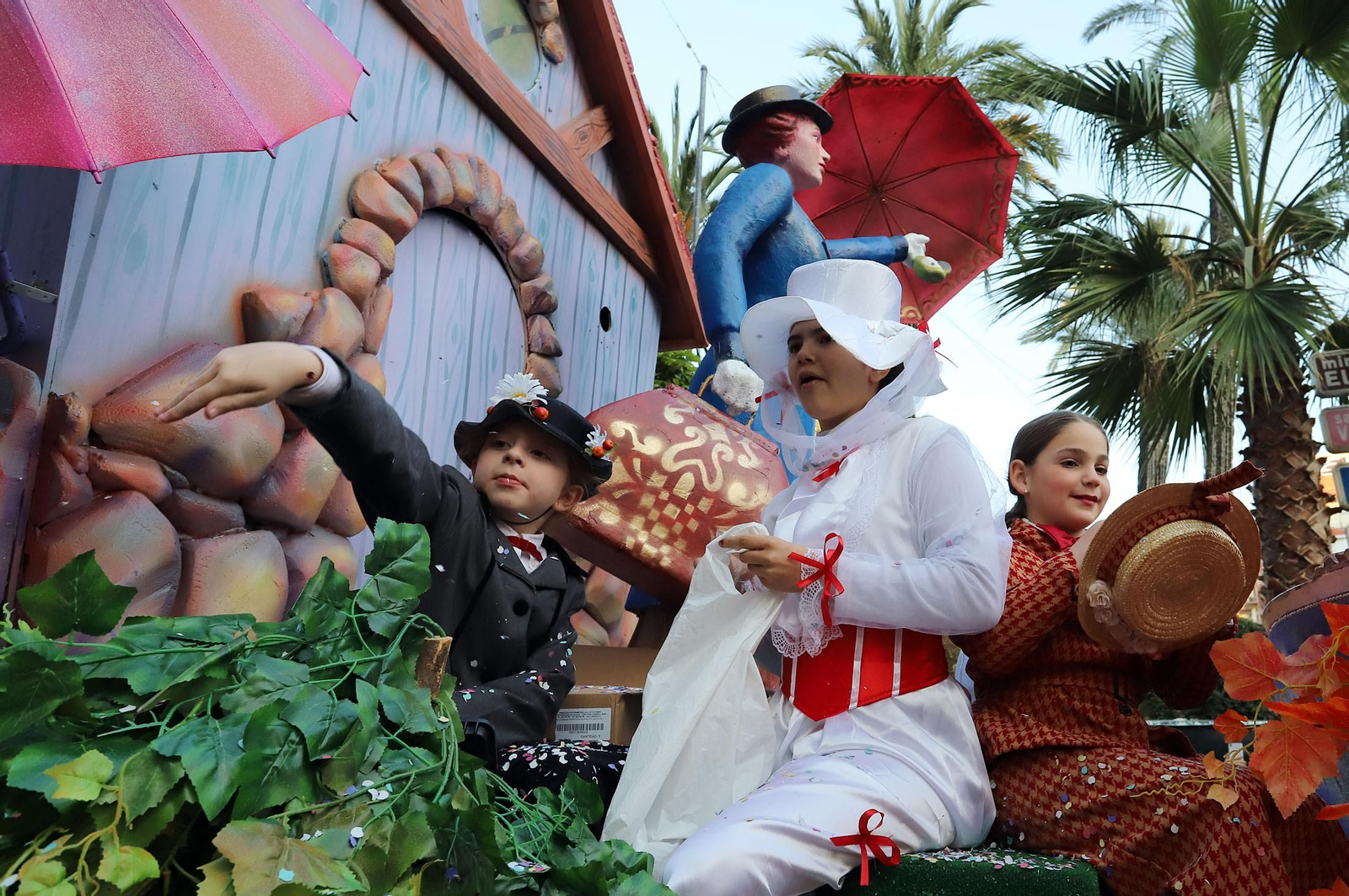 Imágenes de la cabalgata de los Reyes Magos de Huelva
