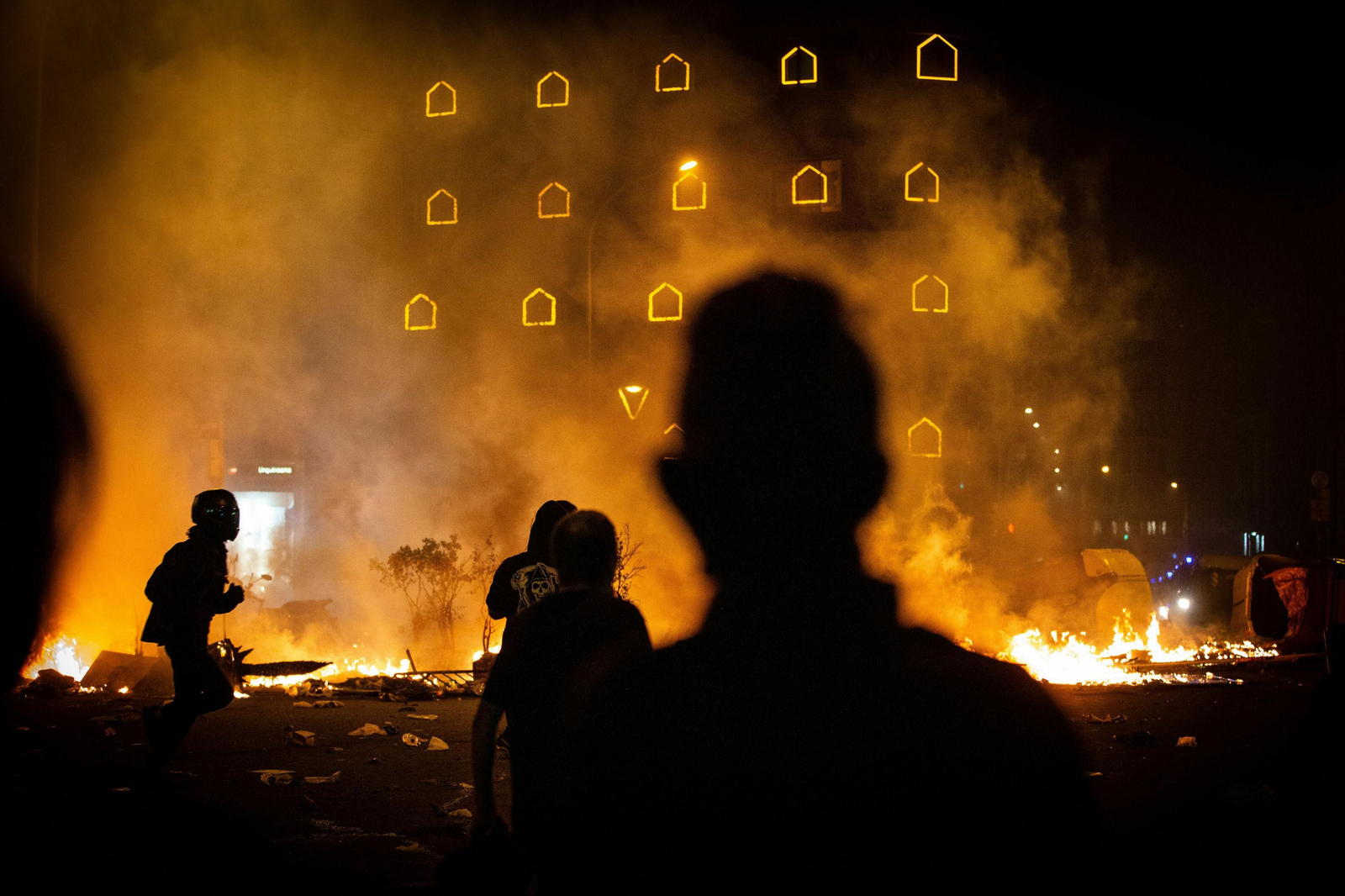 Las imágenes de la quinta jornada de disturbios en Cataluña