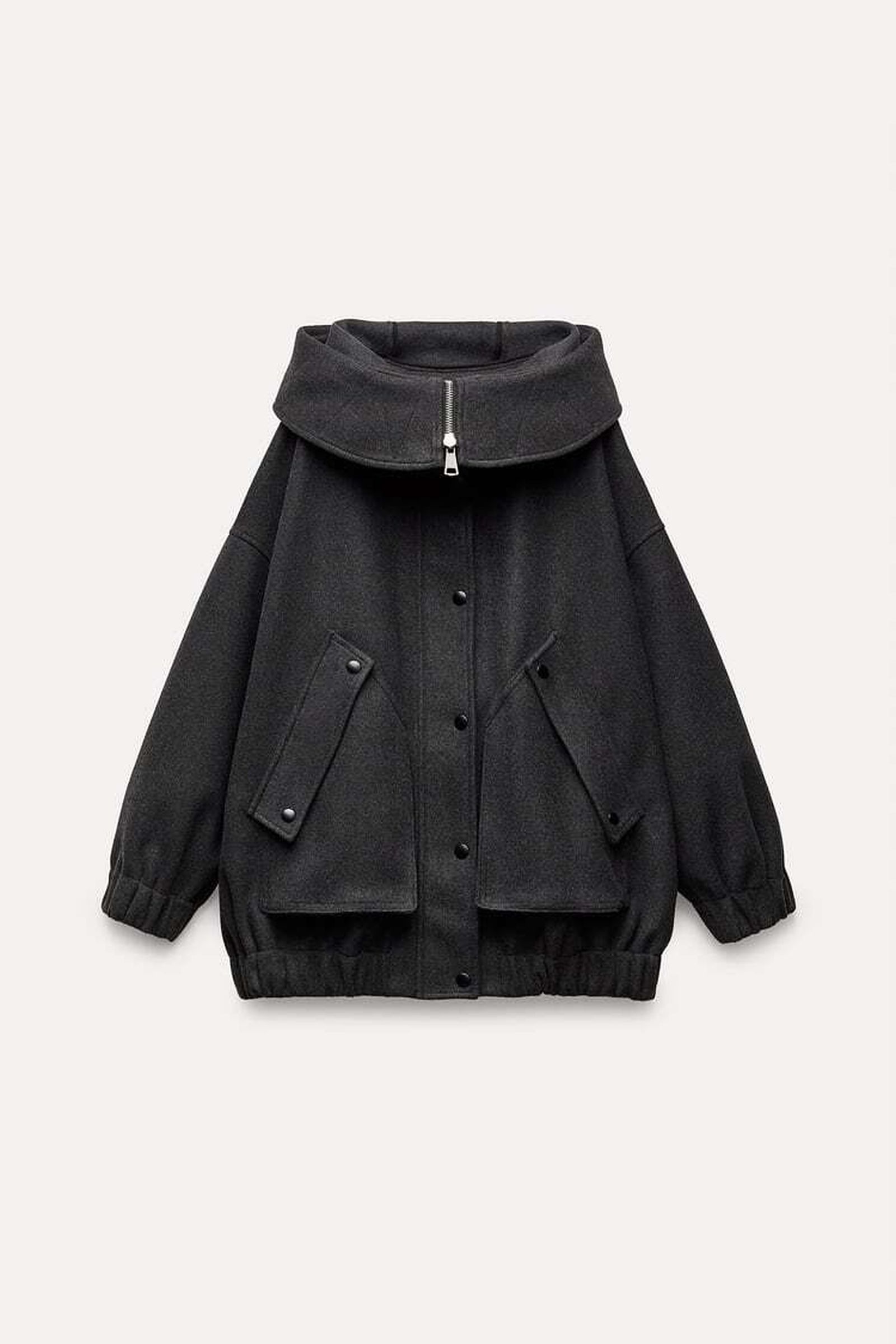 Parka oversize lazos de Zara