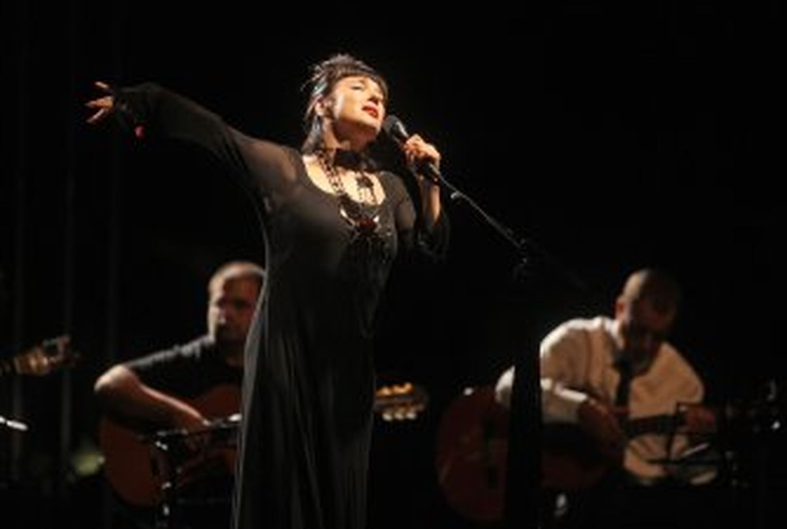 La cantante Mísia presenta en La Atalaya su nuevo trabajo, 'Ruas'