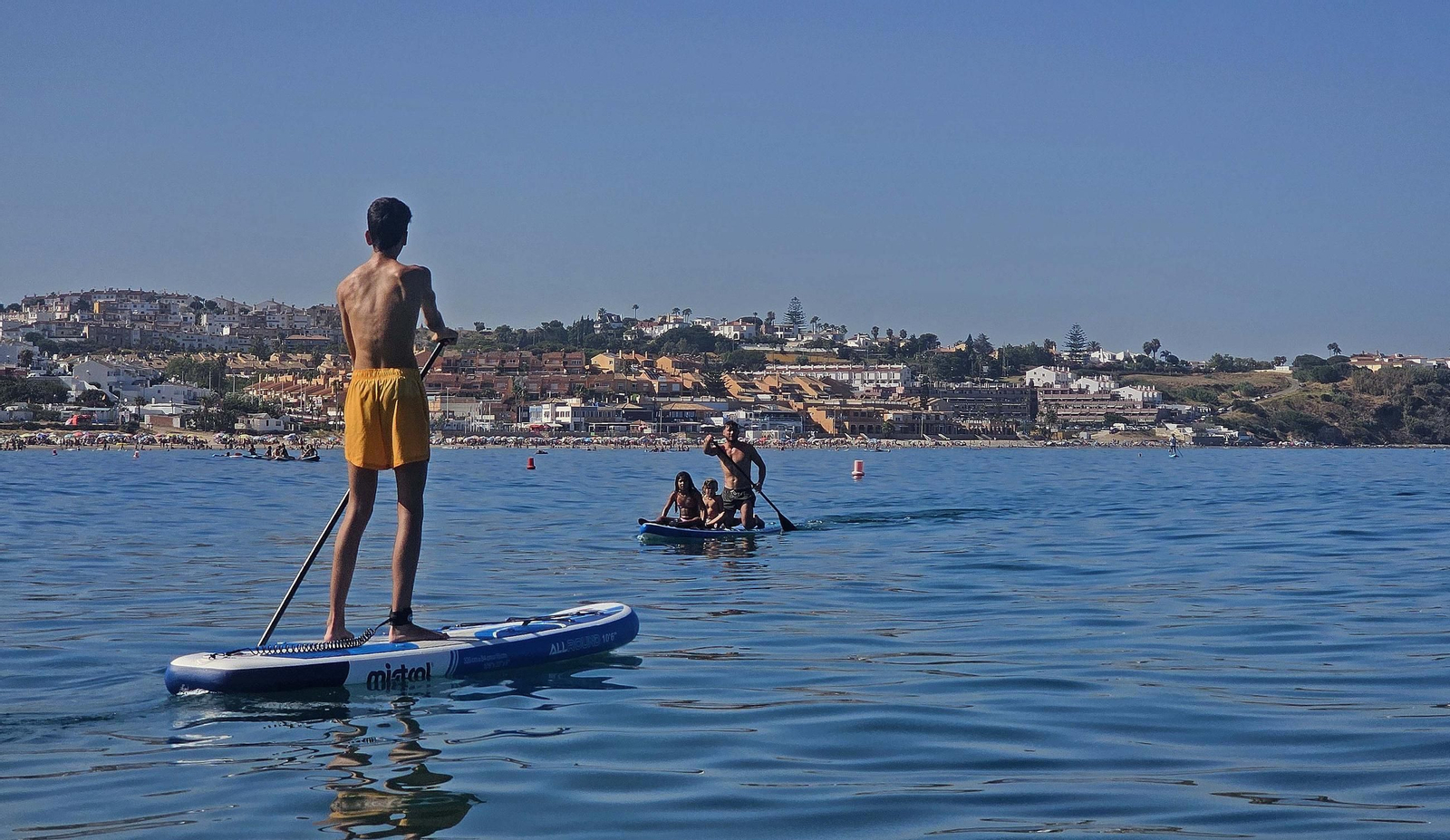 Ruta de paddle surf por la playa de Getares en Algeciras