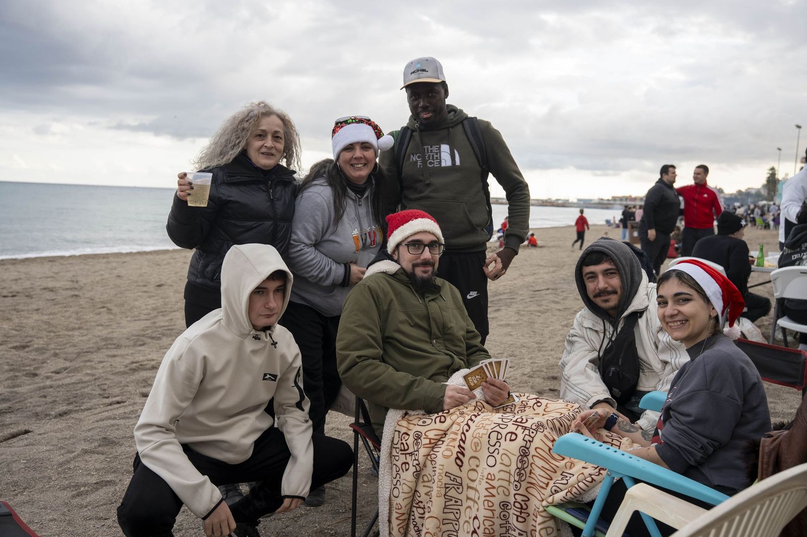 Las moragas reúnen a miles de personas en Roquetas para celebrar el final de año