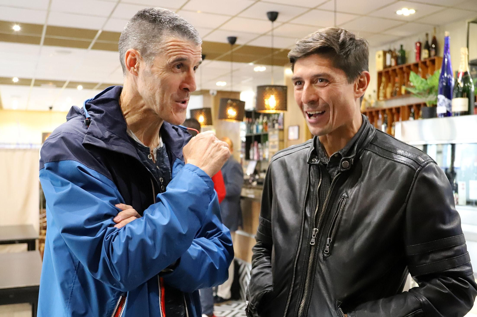 Joaquín Carvajal y Jesús Vázquez en la Tertulia Deportiva de Huelva Información