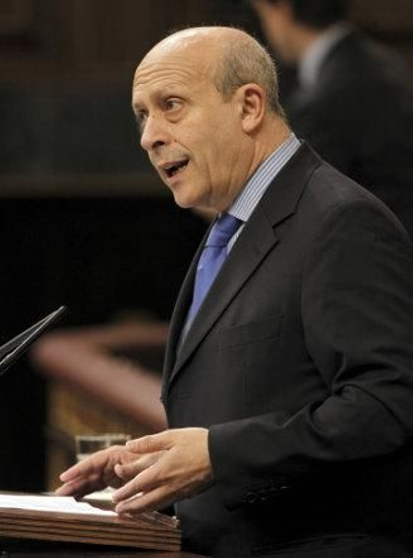 El PSOE augura que se despedirá a 40.000 profesores por los recortes