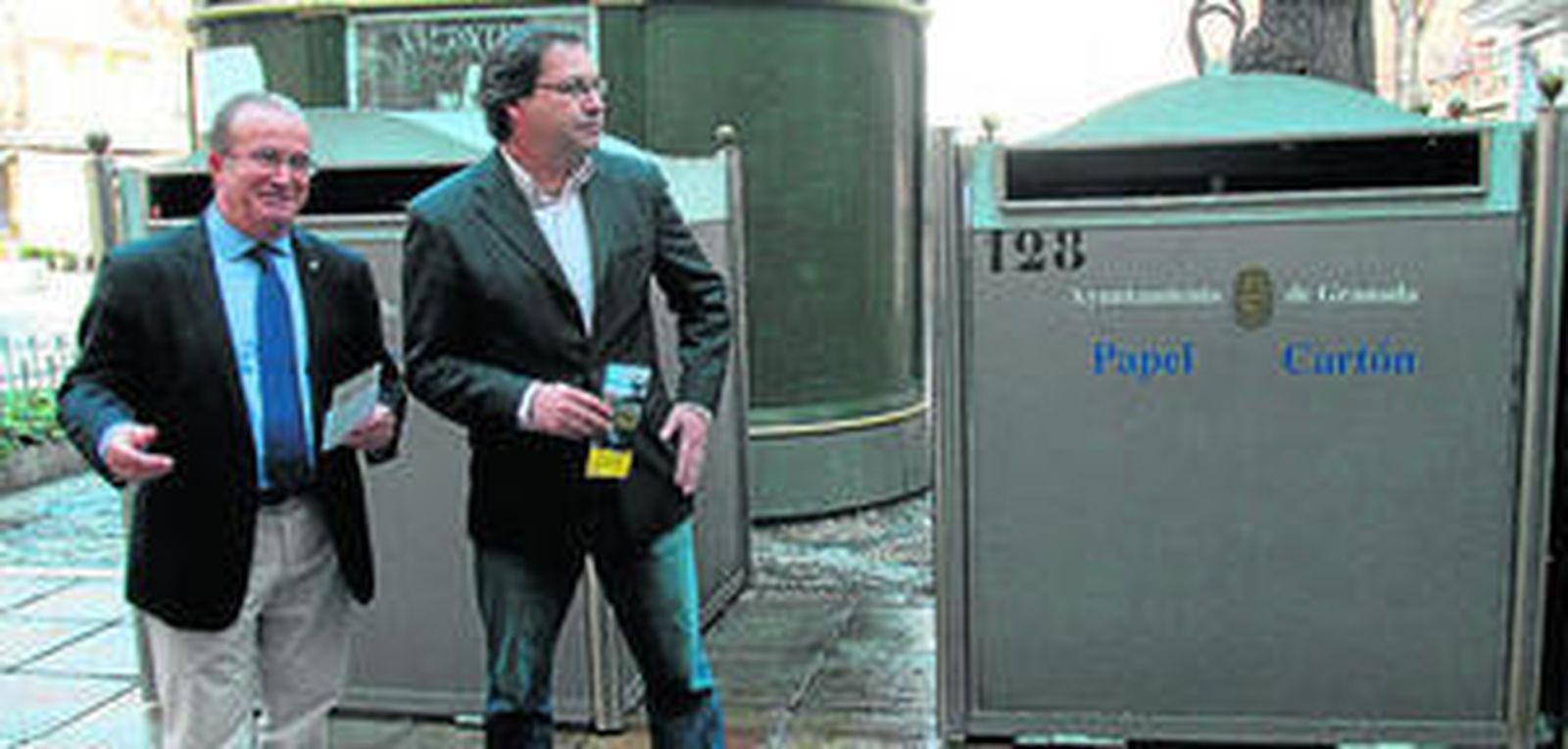 Juan Antonio Mérida y Trinitario Betoret, ayer en la presentación de la siguiente fase de la campaña.