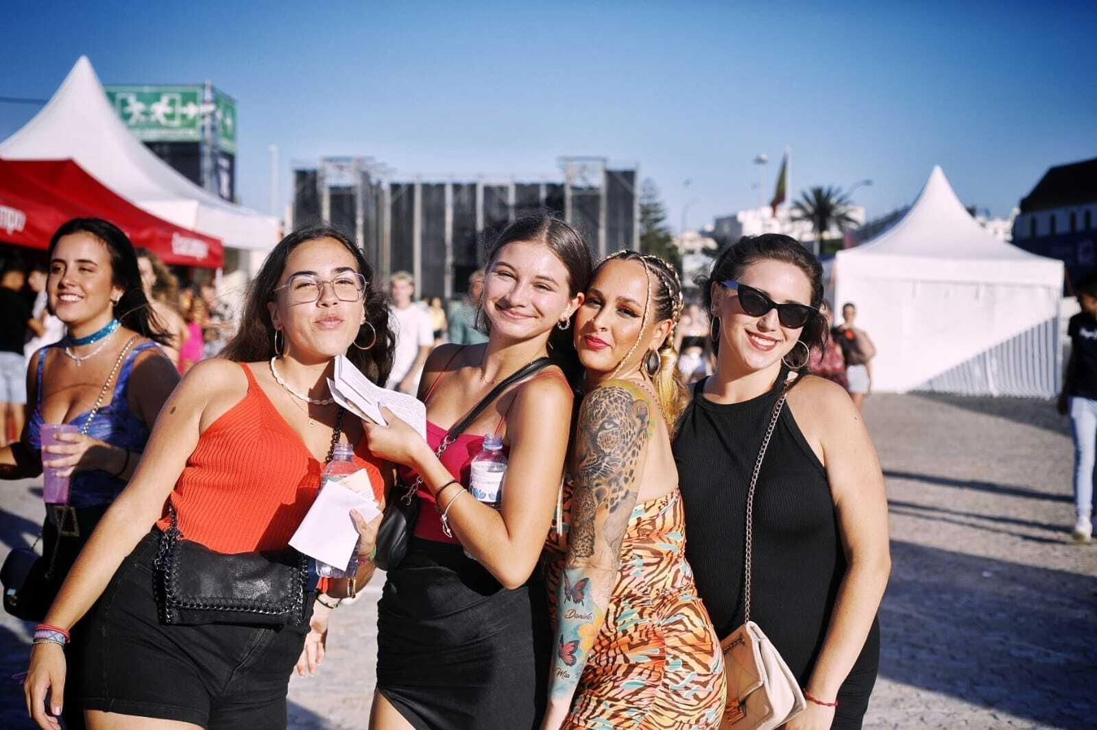 Búscate en el concierto de Myke Towers en el muelle de Cádiz