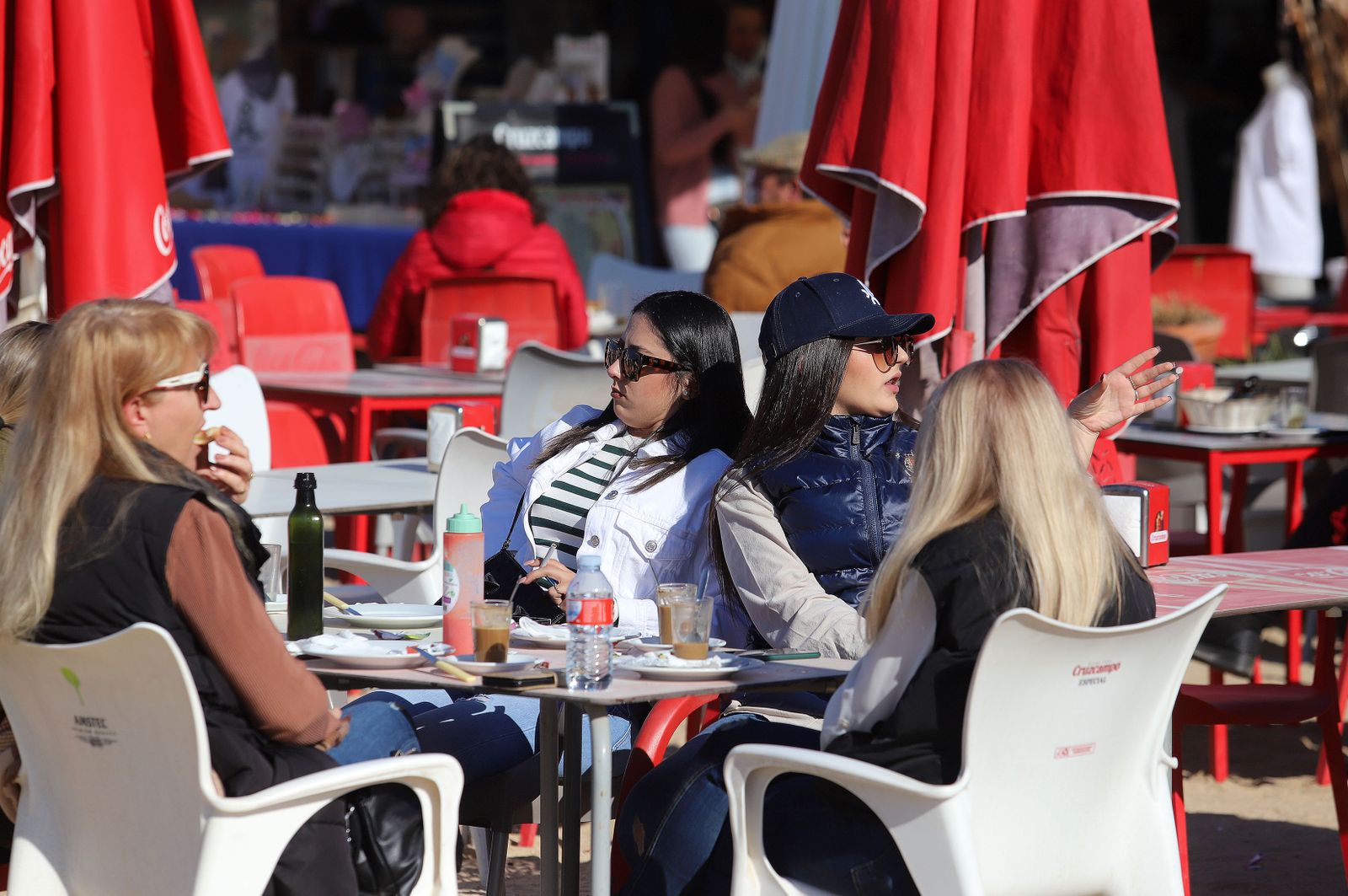 Imágenes del ambiente previo a la celebración de la Candelaria en El Rocío
