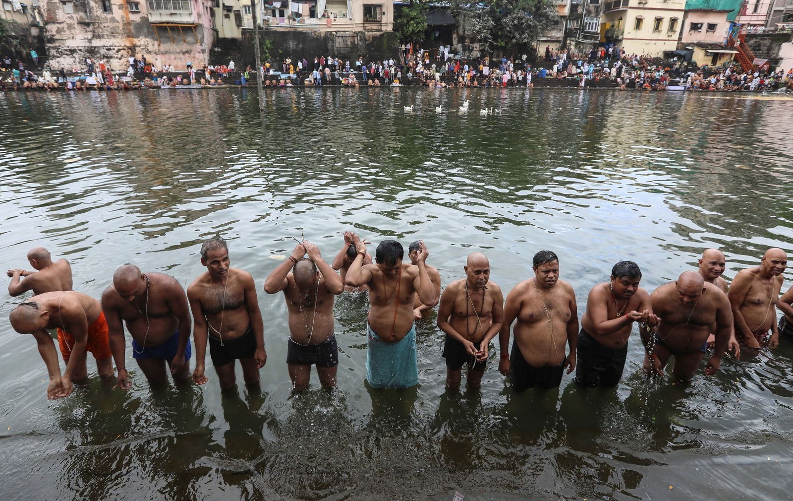 El Rito del Tarpan de la India en imágenes