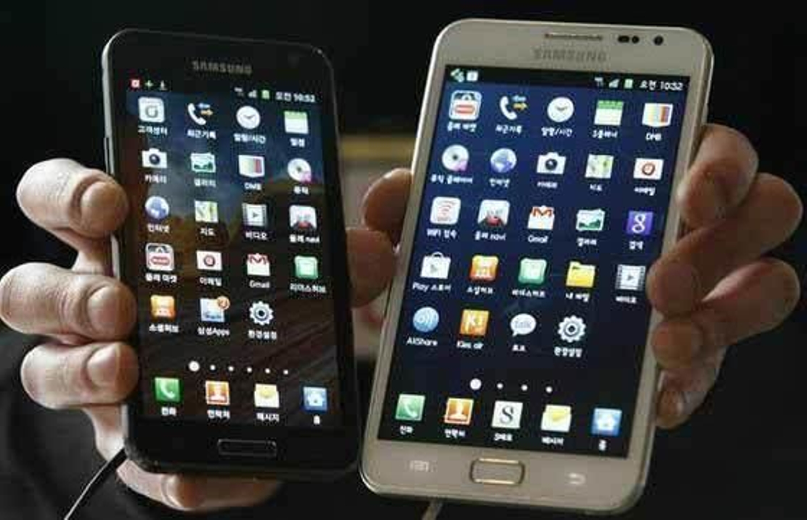 Movistar ofrece las mismas tarifas de internet para 'smartphones', 'tablets' y modems USB. / Reuters