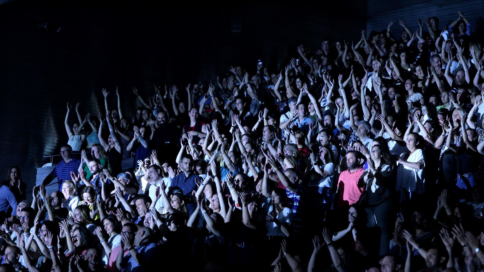 El público (entregado) de Camela.