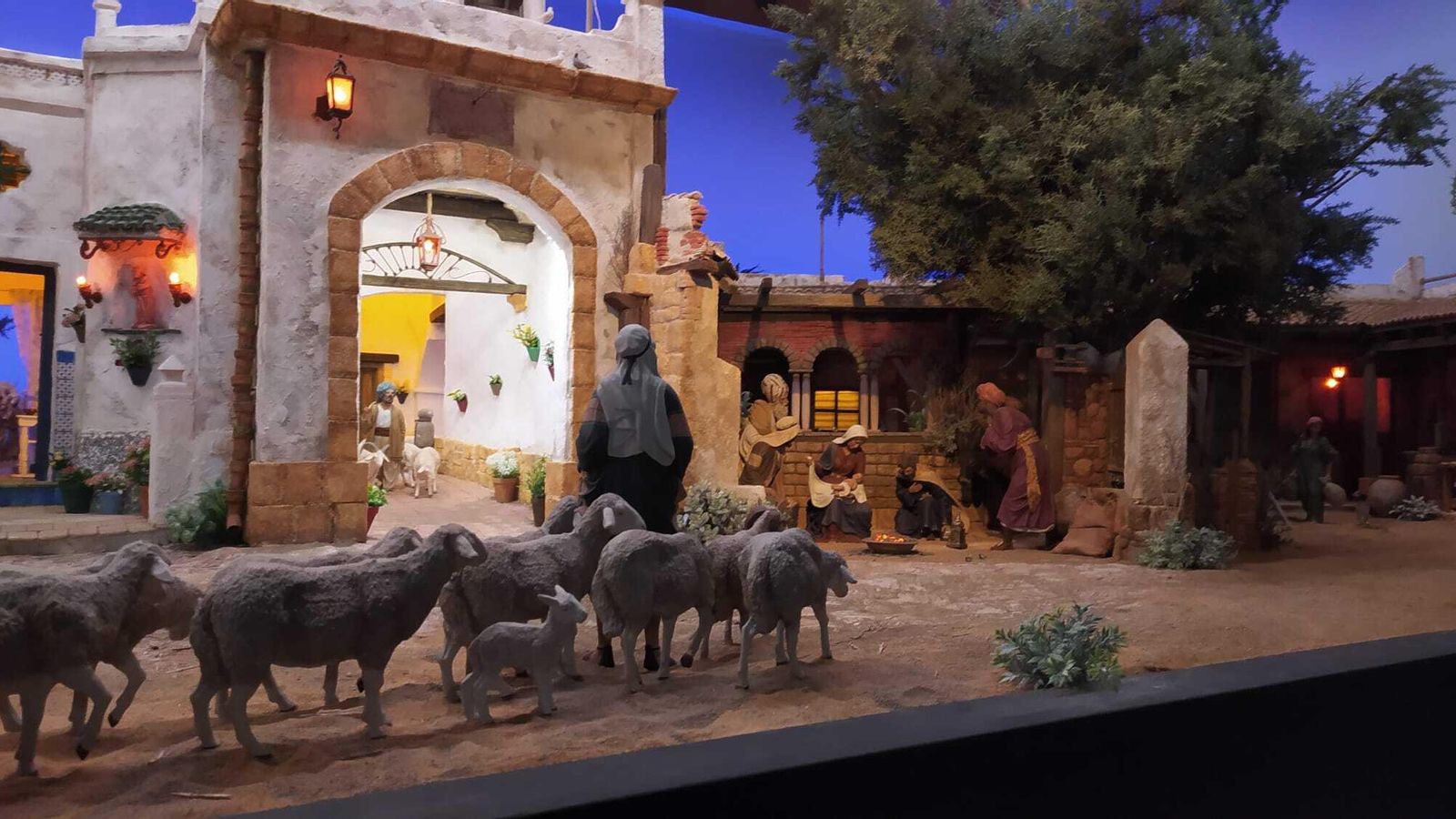 Recreación de la portada de entrada al Callejón Cróquer en el belén municipal de San Fernando.