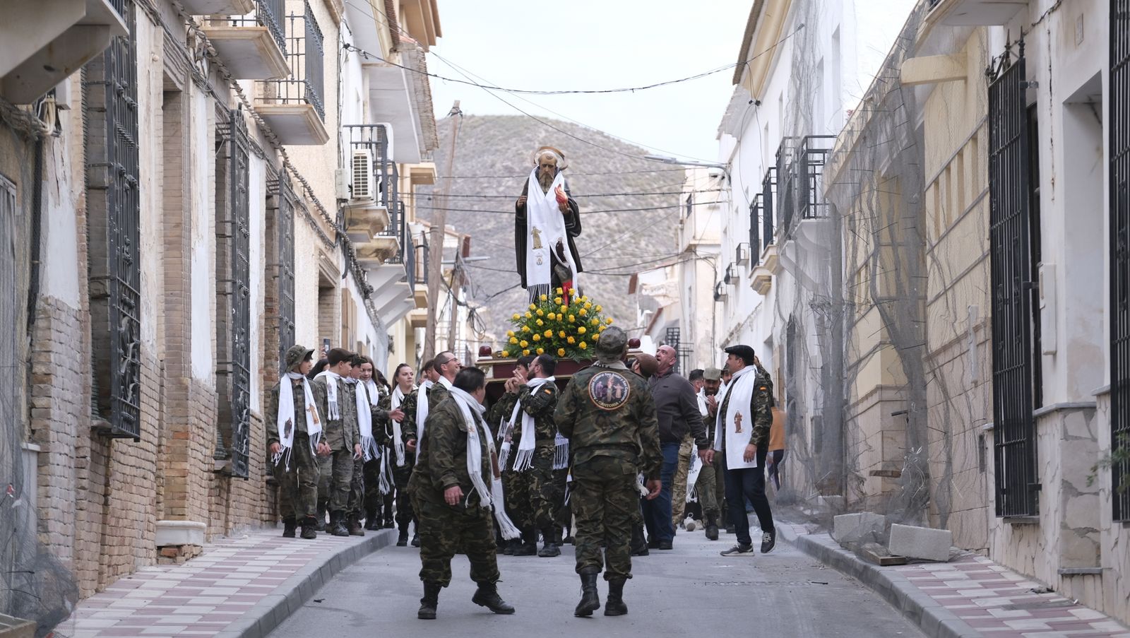 Imágenes de la procesión y carretillas de Cantoria
