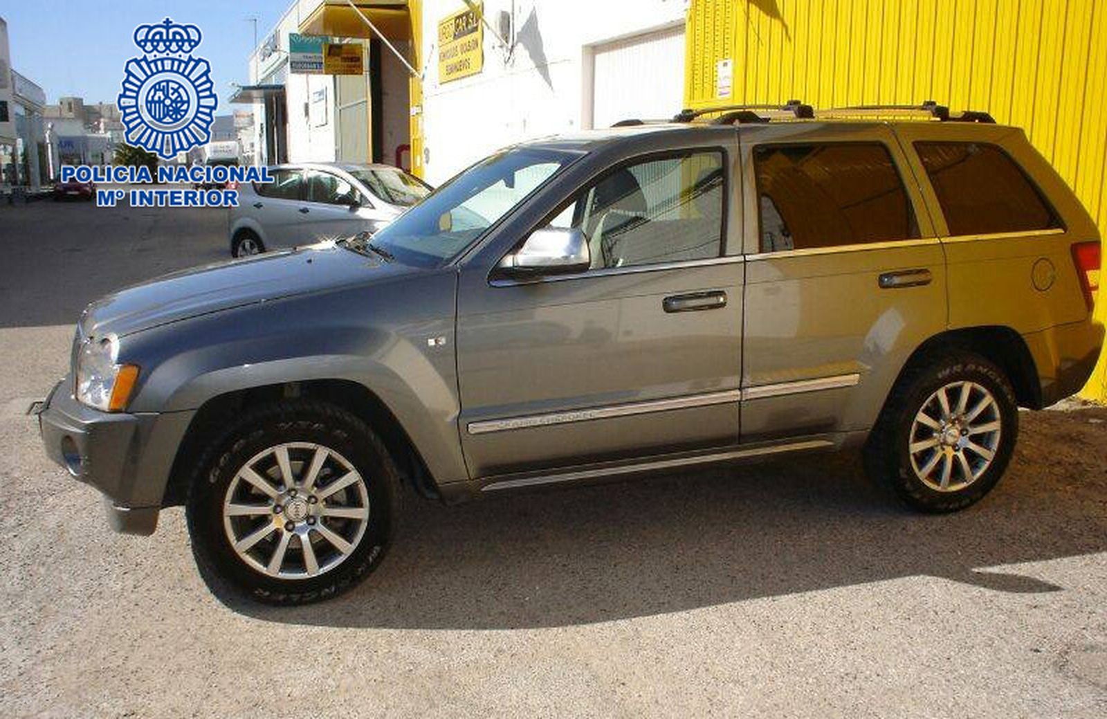 Un vehículo recuperado por la Policía Nacional que fue robado por una banda que actuaba en Jerez hace unos años.