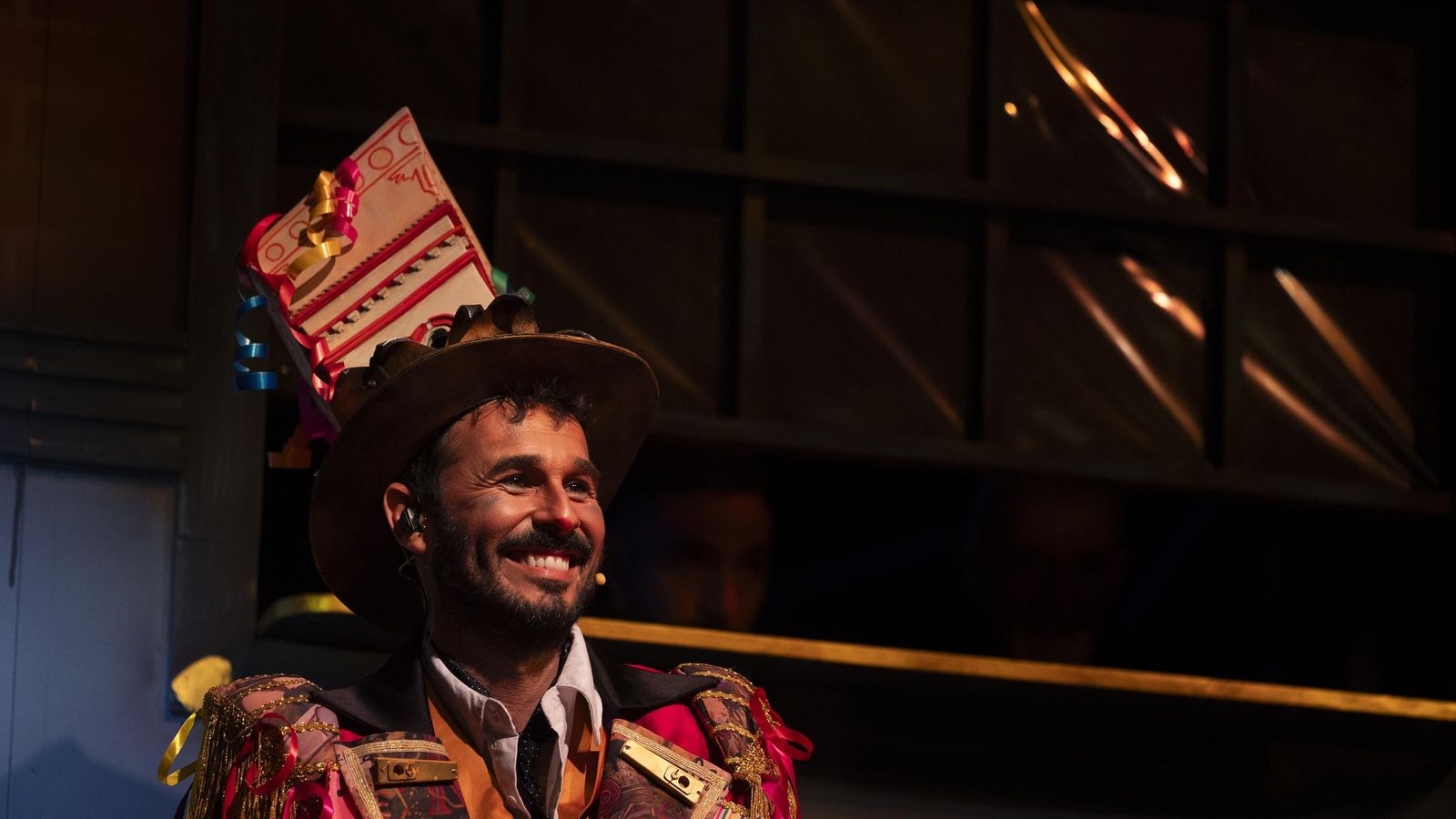 Las imágenes del pregón de Antoñito Molina en el carnaval de Cádiz 2025