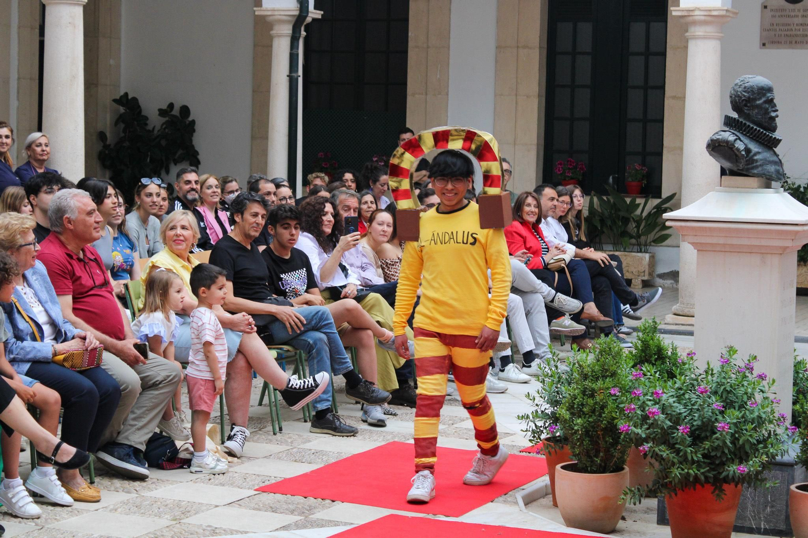 El segundo Desfile Arte Moda del instituto Góngora de Córdoba, en imágenes