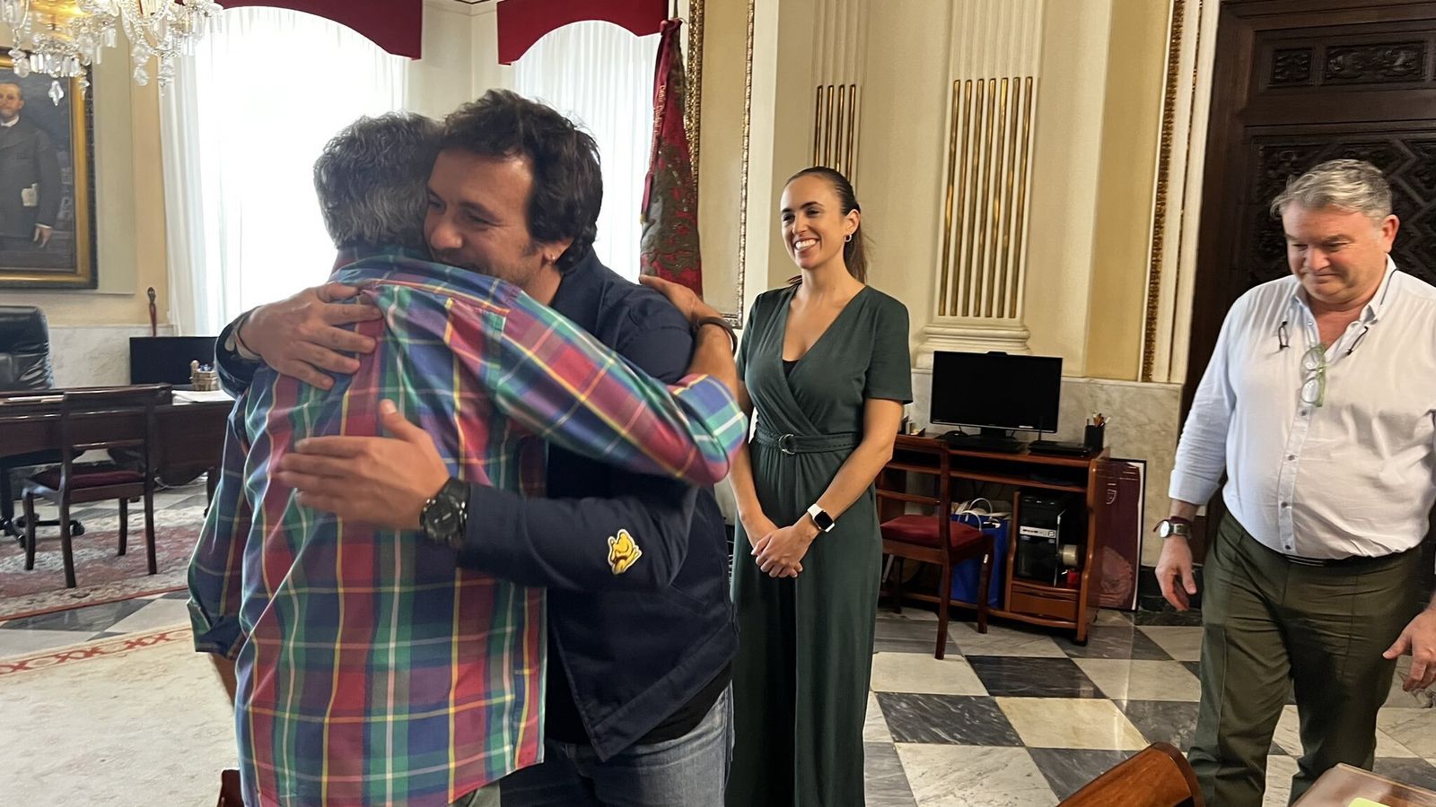 Paco Cano está orondo, tanta croqueta es lo que tiene