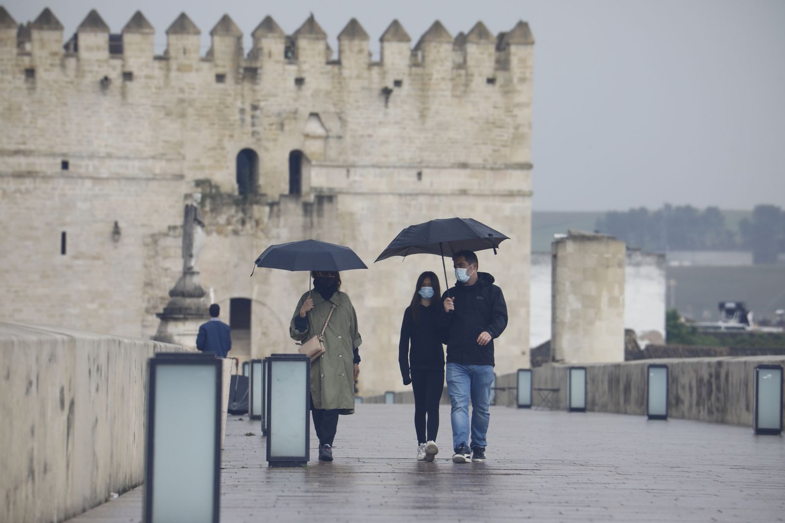 Las fotografías de un domingo lluvioso en Córdoba