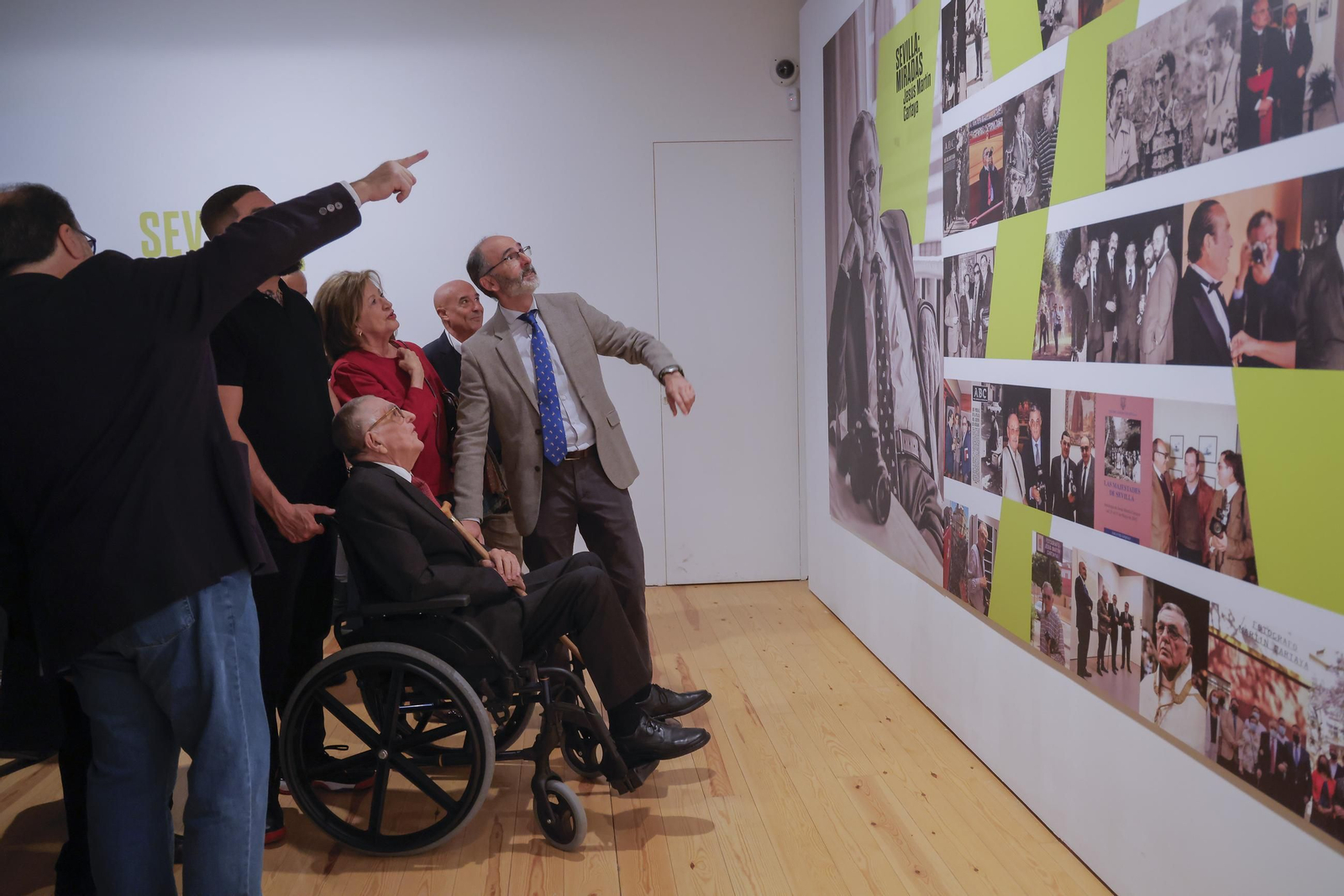 Presentación de la exposición de fotografías de Jesús Martín Cartaya en el Cicus.